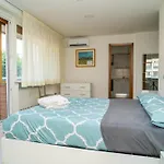 Blues House 3*